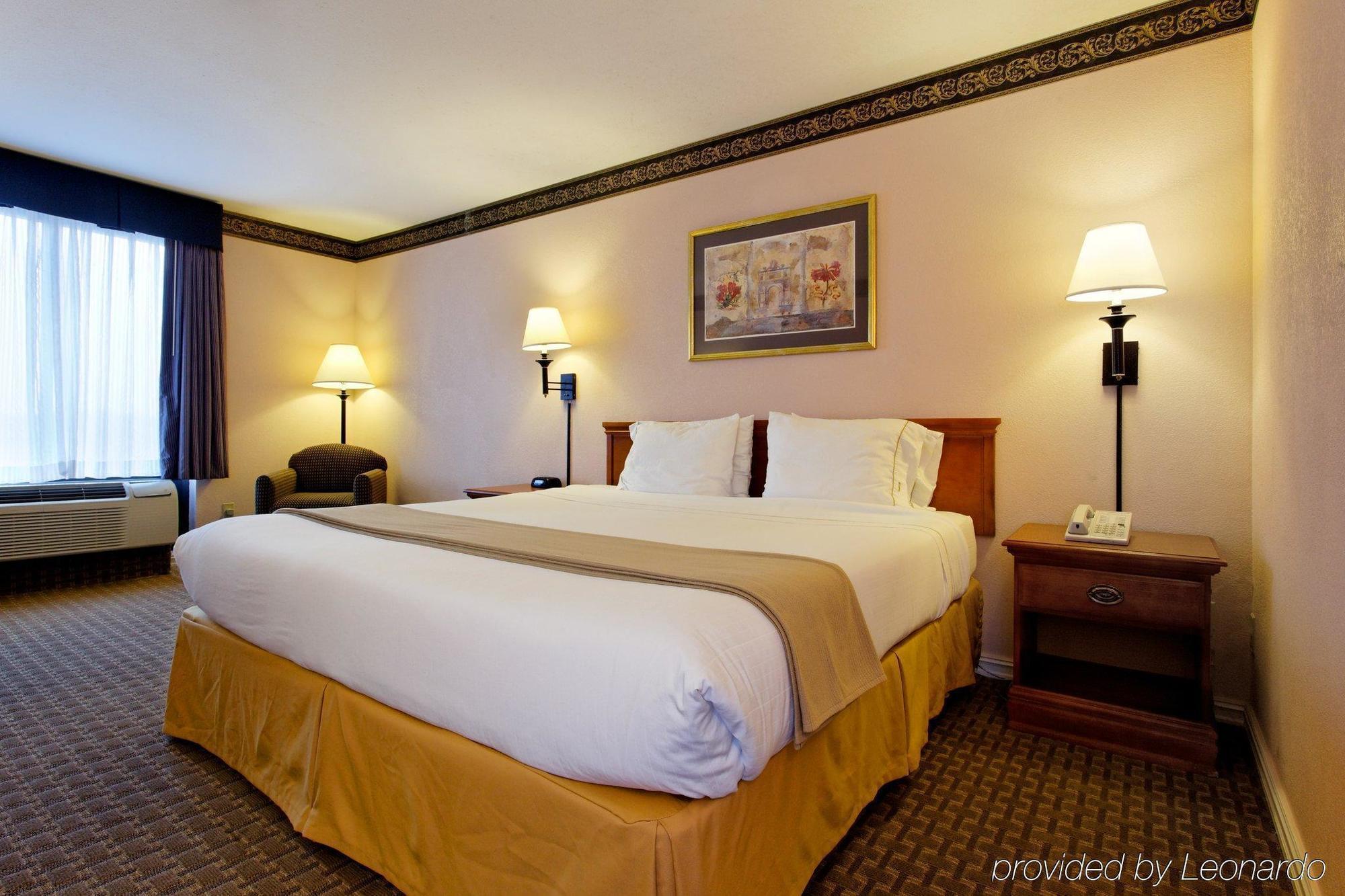 Holiday Inn Express North Tyler Esterno foto