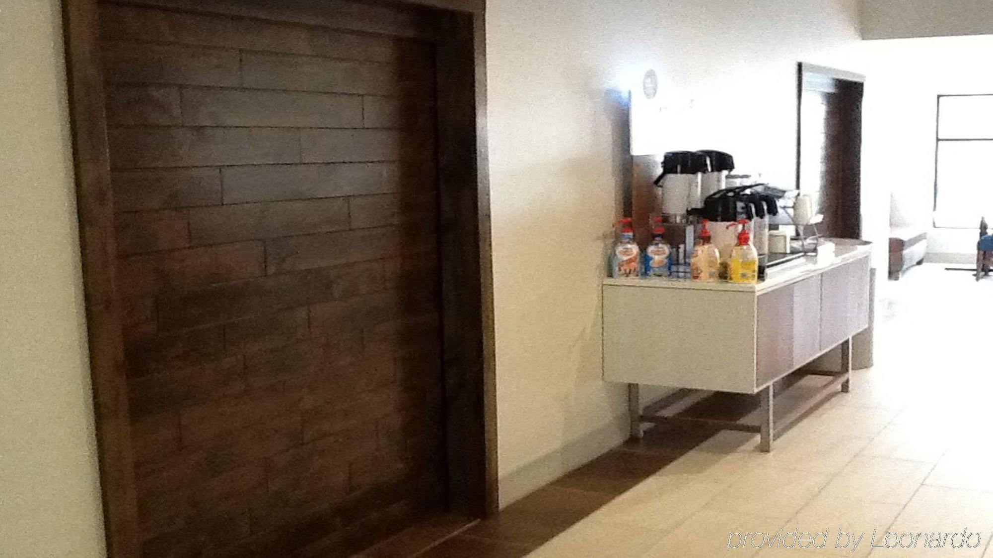 Holiday Inn Express North Tyler Esterno foto