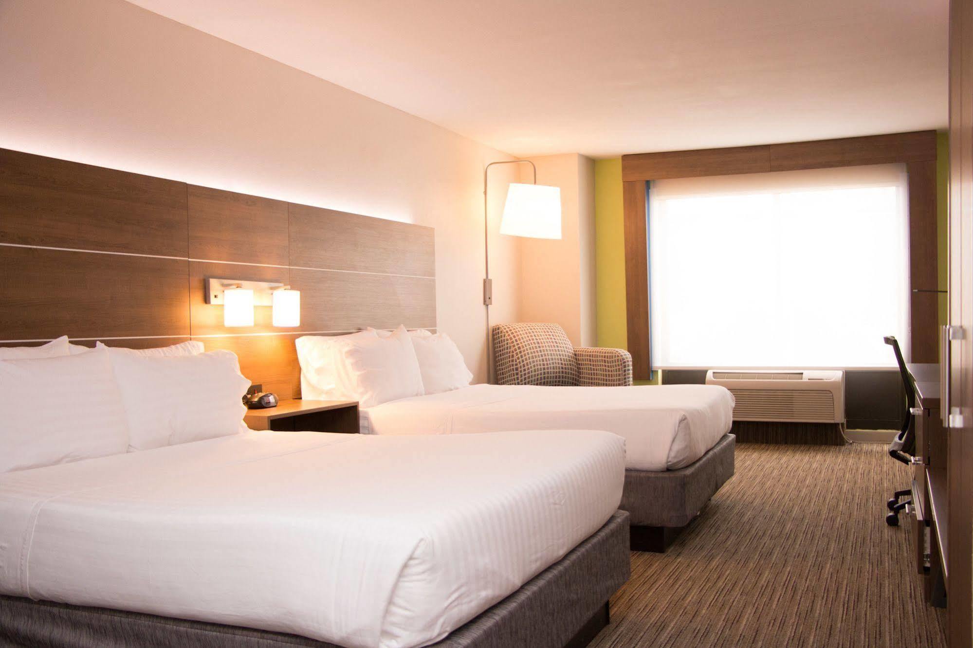 Holiday Inn Express North Tyler Esterno foto