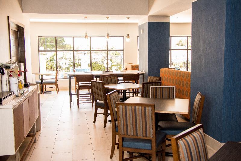 Holiday Inn Express North Tyler Esterno foto